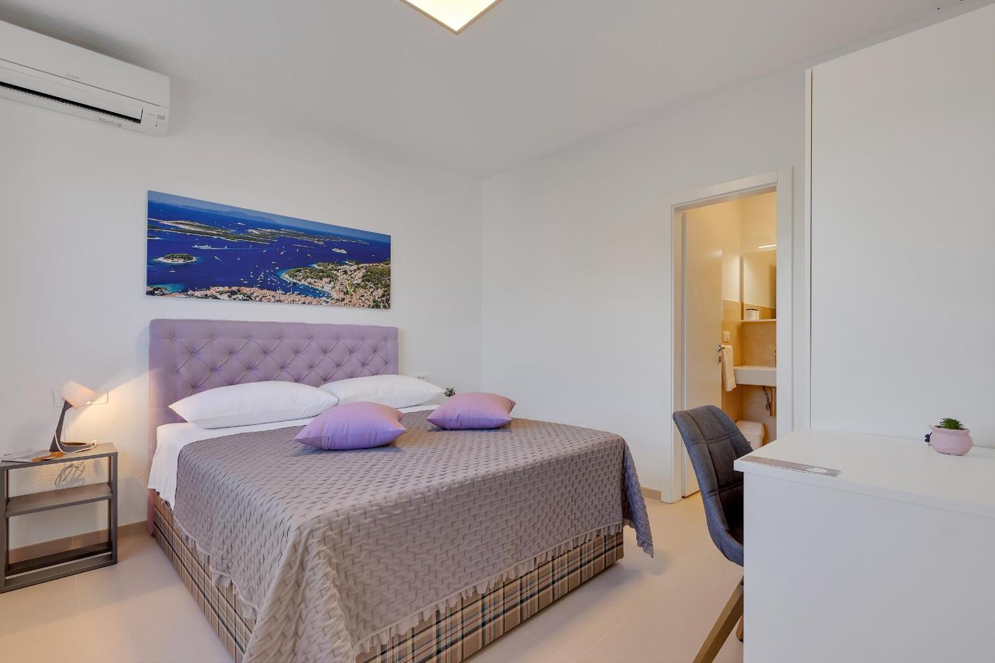 Golden Horizon Retreat Apartment พอดโกรา ภายนอก รูปภาพ