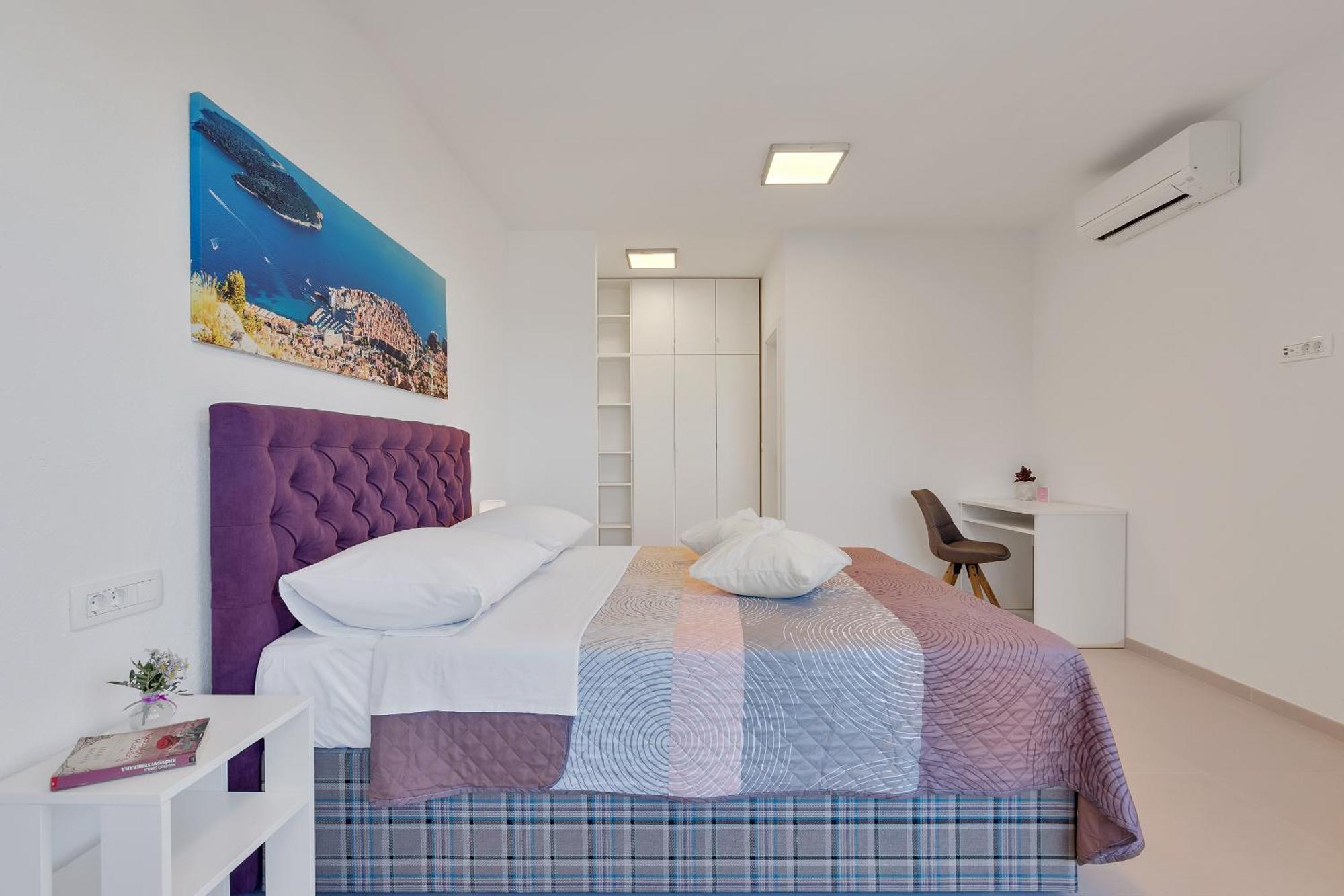 Golden Horizon Retreat Apartment พอดโกรา ภายนอก รูปภาพ