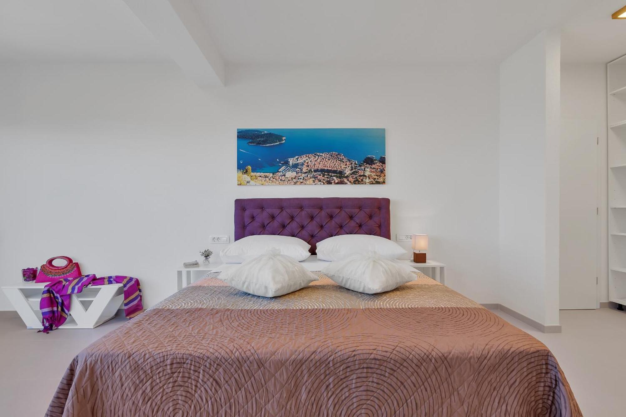 Golden Horizon Retreat Apartment พอดโกรา ภายนอก รูปภาพ
