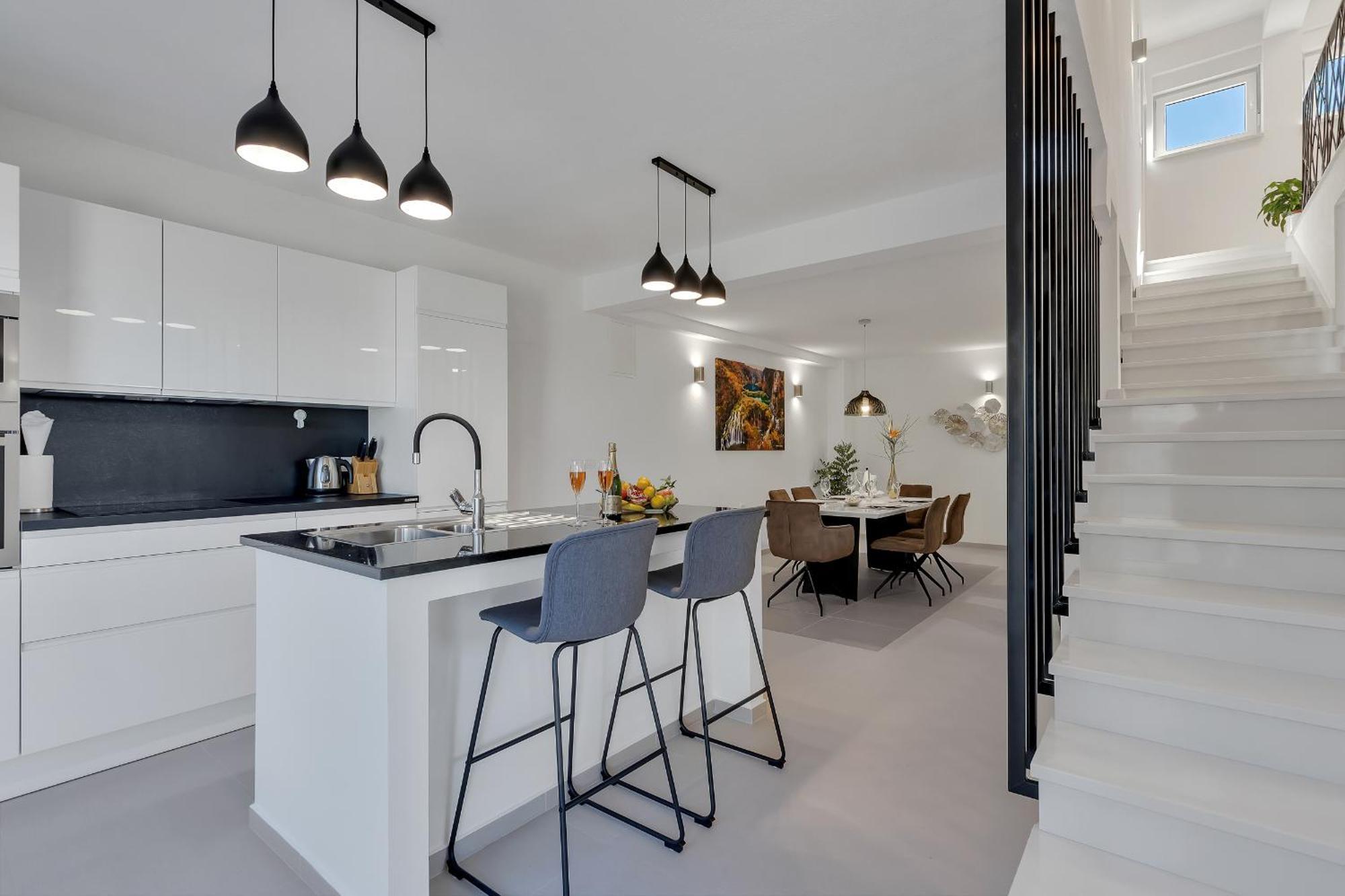 Golden Horizon Retreat Apartment พอดโกรา ภายนอก รูปภาพ