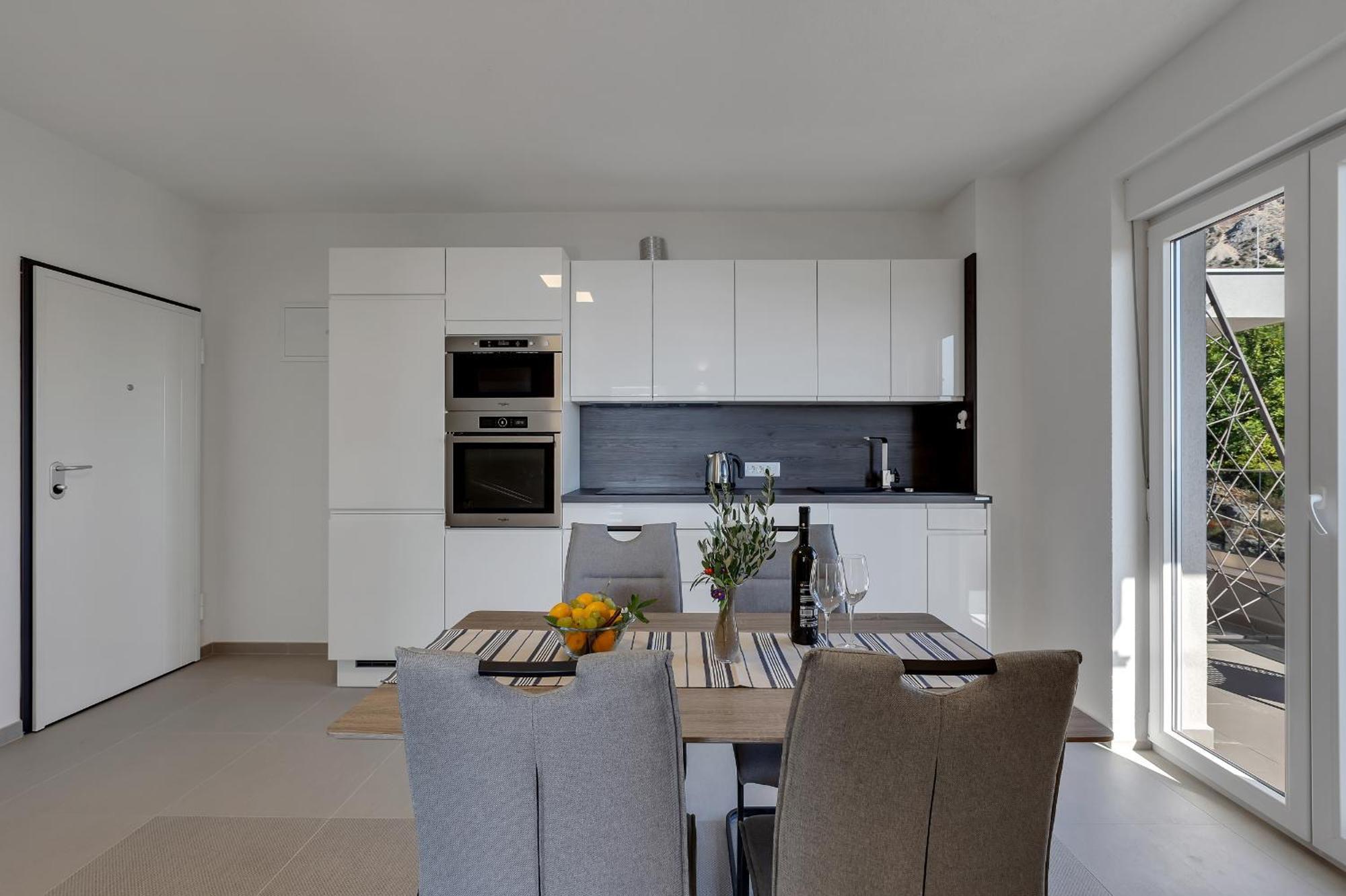 Golden Horizon Retreat Apartment พอดโกรา ภายนอก รูปภาพ